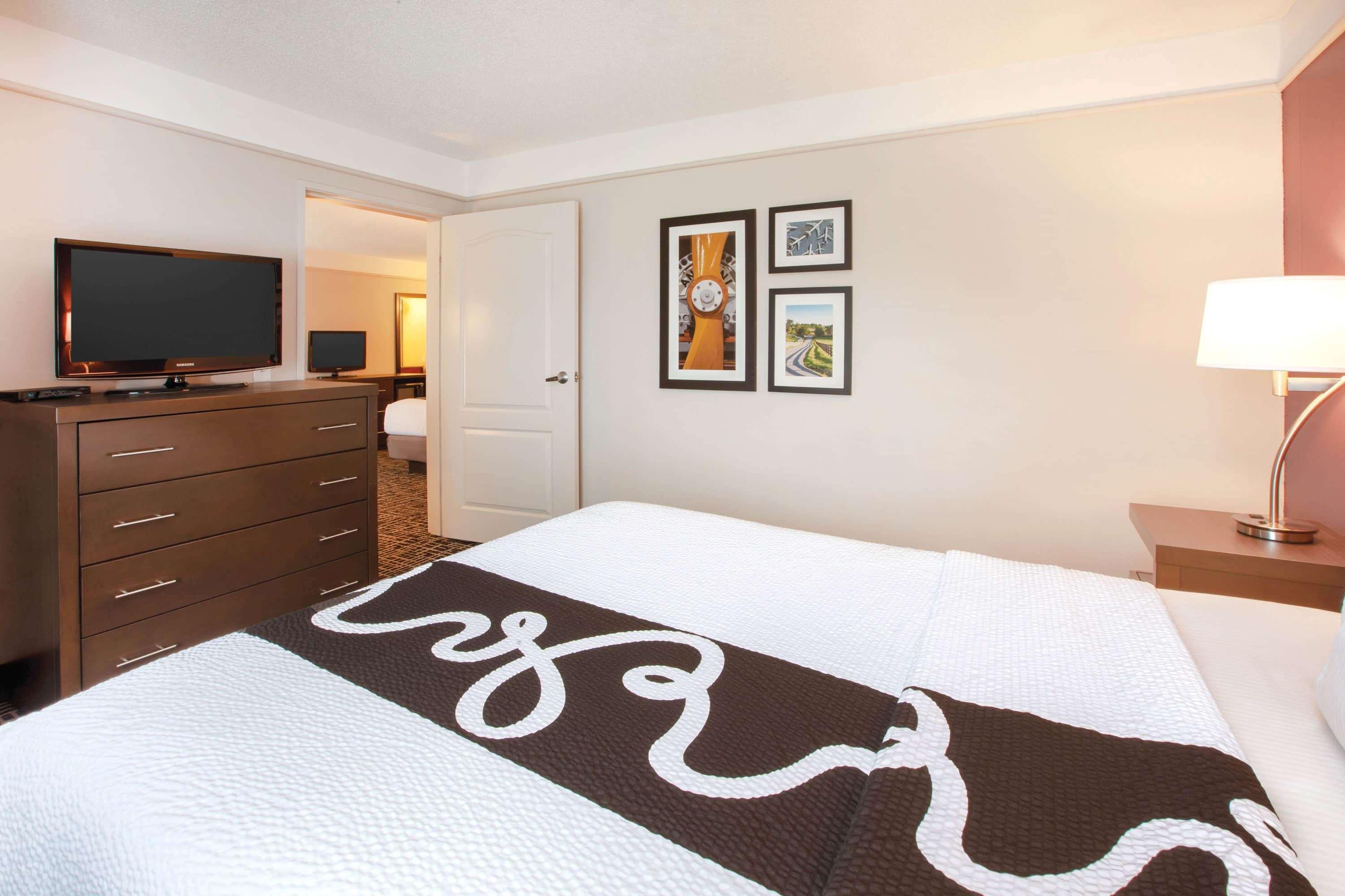 La Quinta By Wyndham Cincinnati Airport Флорънс Екстериор снимка