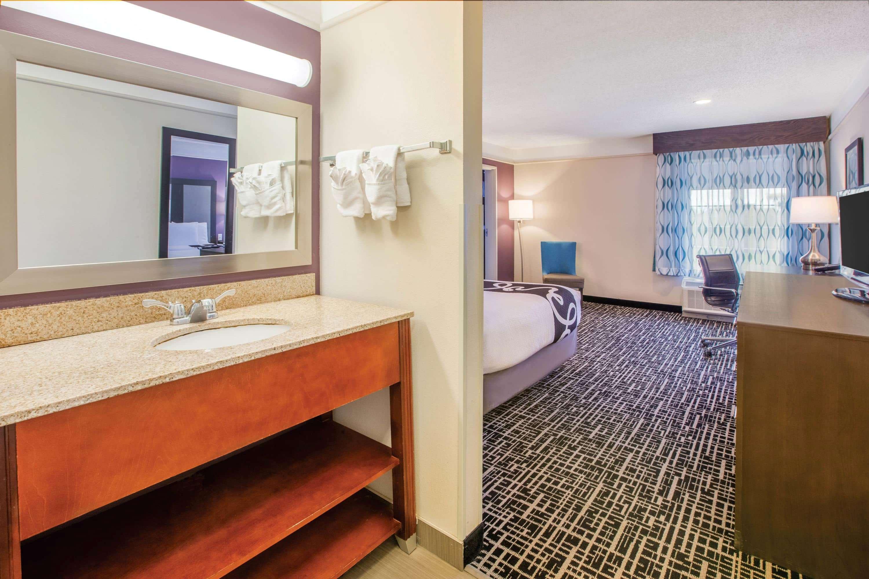 La Quinta By Wyndham Cincinnati Airport Флорънс Екстериор снимка