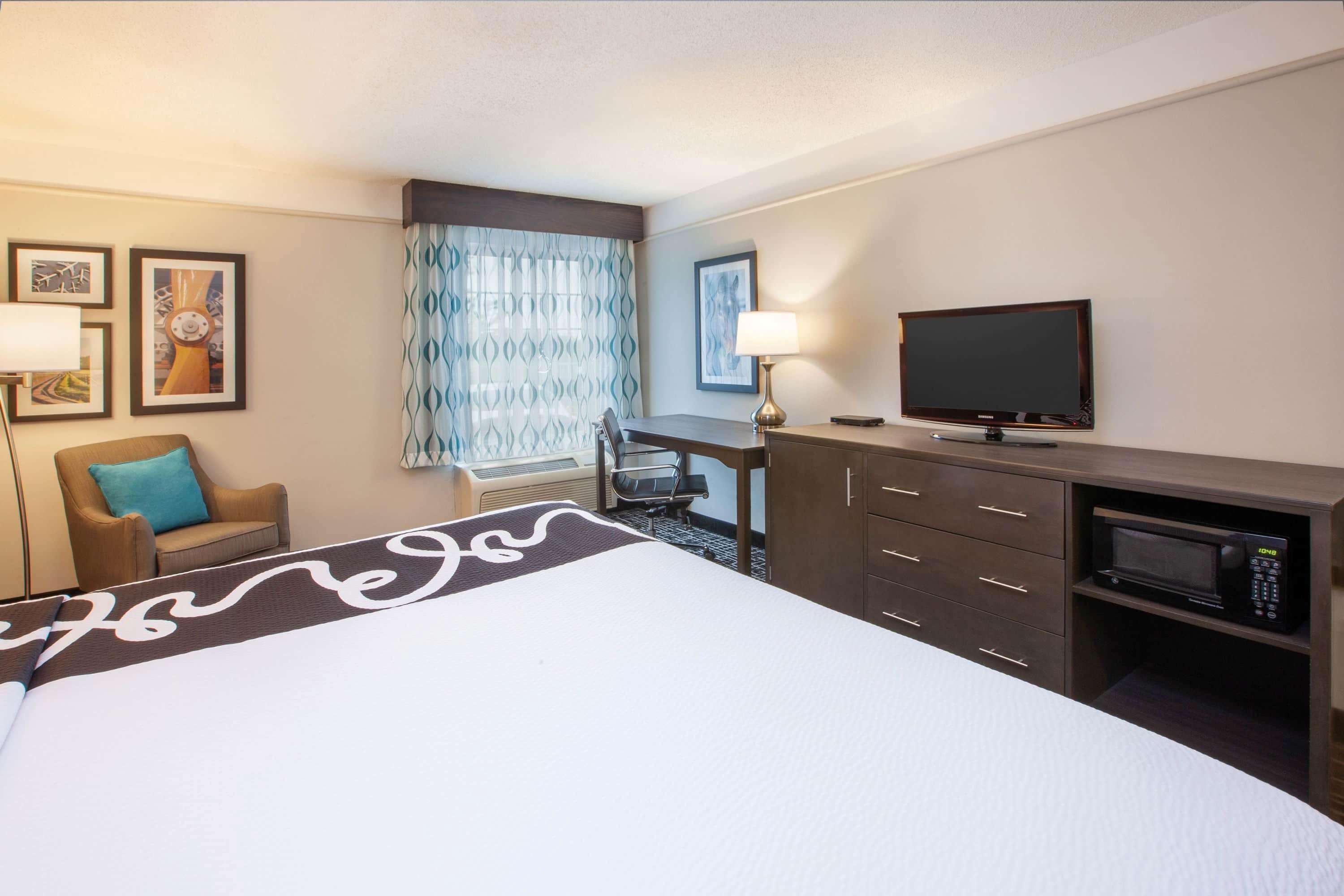 La Quinta By Wyndham Cincinnati Airport Флорънс Екстериор снимка